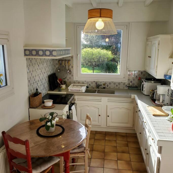 Maison Au Calme Avec Jardin Pres Du Chateau, Foret Et Plage كونْديت المظهر الخارجي الصورة